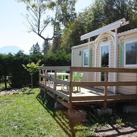 Team Holiday - Camping Le Balcon De Chartreuse Hotel Miribel-les-Echelles Exterior photo