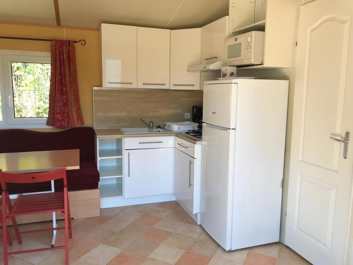 Team Holiday - Camping Le Balcon De Chartreuse Hotel Miribel-les-Echelles Exterior photo