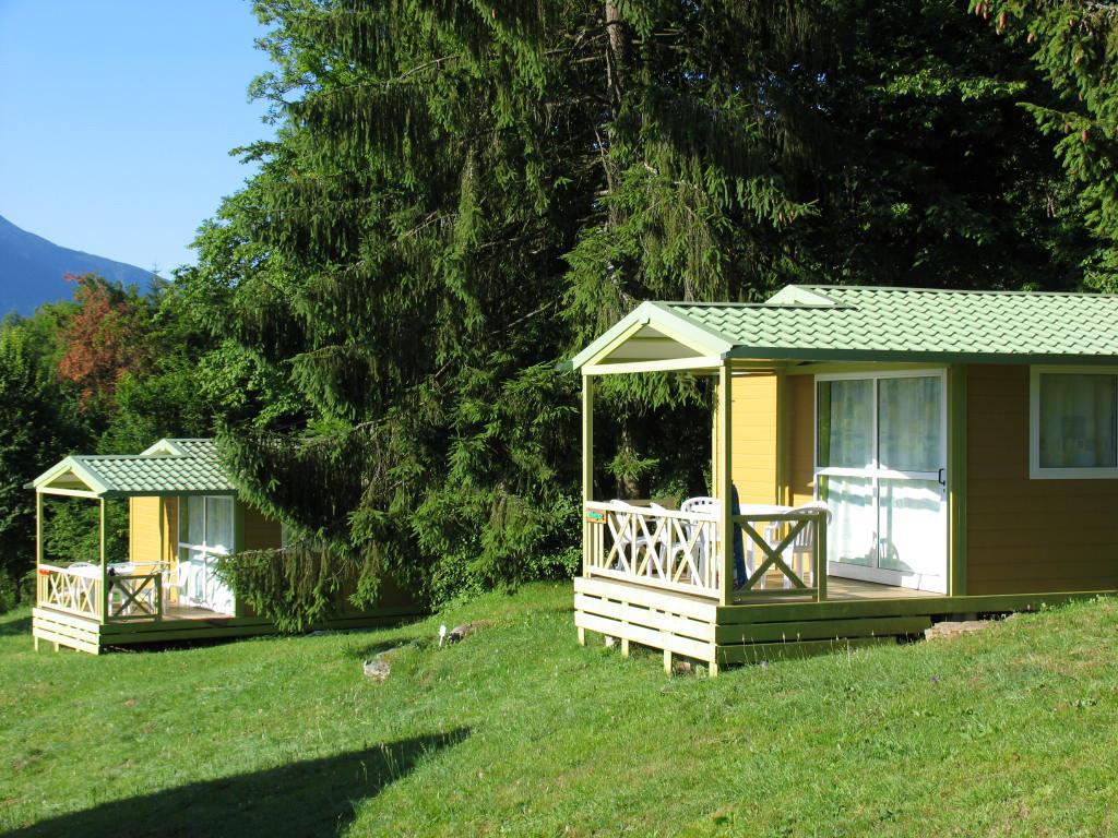 Team Holiday - Camping Le Balcon De Chartreuse Hotel Miribel-les-Echelles Exterior photo